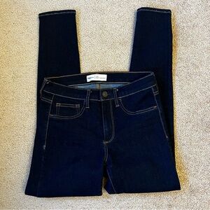 GAP Deep Indigo “Easy Leggings” Skinny Jeans